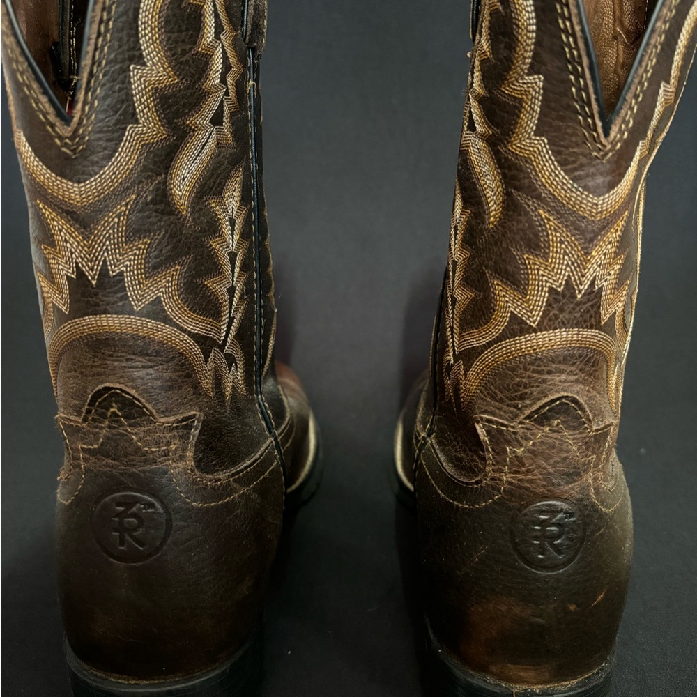 Men’s Tony Lama brown boots